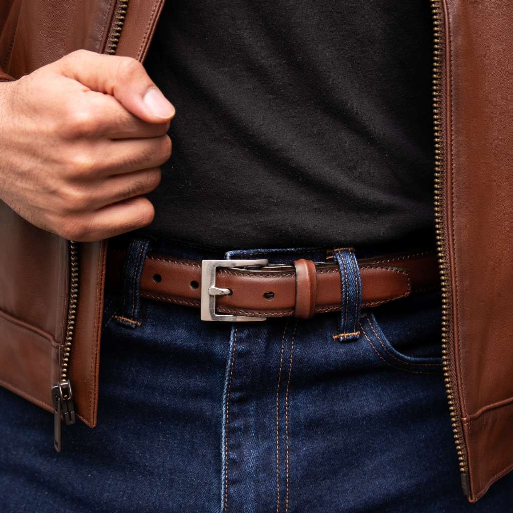 Men's Classic Leather Belt | Brandy - Image 4