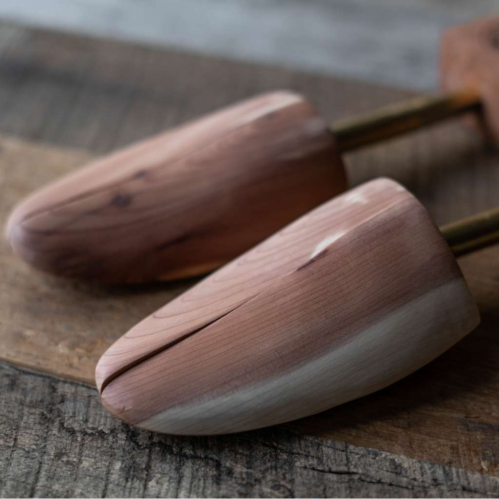 Men's Cedar Shoe Tree - Image 6